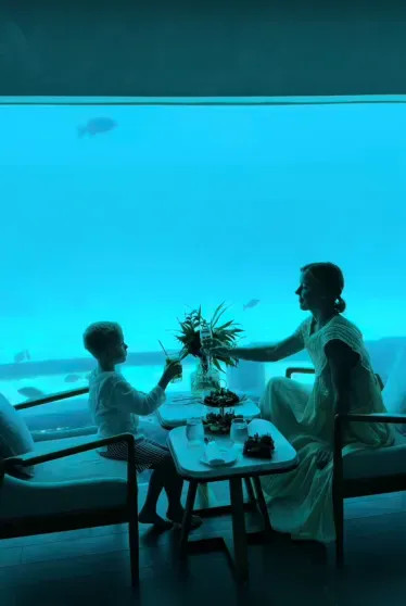 Париж, Стамбул, Афины: куда Виктория Лопырёва, Дарья Клюкина, Юлианна Караулова и другие звёзды улетели из холодной Москвы ИваковаМария, Караулова, которая, вместе, ДергилёваВалерия, КлюкинаДарья, женой, ЛопырёваВиктория, отдыхает, Париже, Ивакова, отправилась, Мария, также, сыном, Александра, несколько, Куртова, мужем, Лопырёва