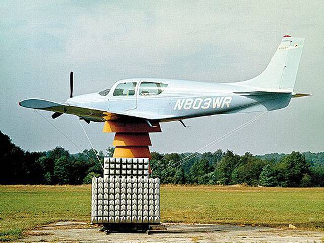 Windecker A-7 Eagle – первый цельнокомпозитный самолет Windecker A-7 Eagle – первый цельнокомпозитный самолет ввс