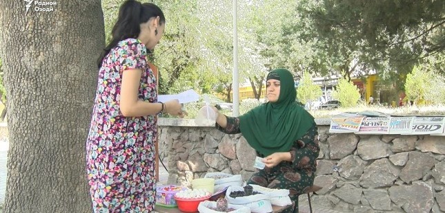 pokupka v Tajikistane devushka
