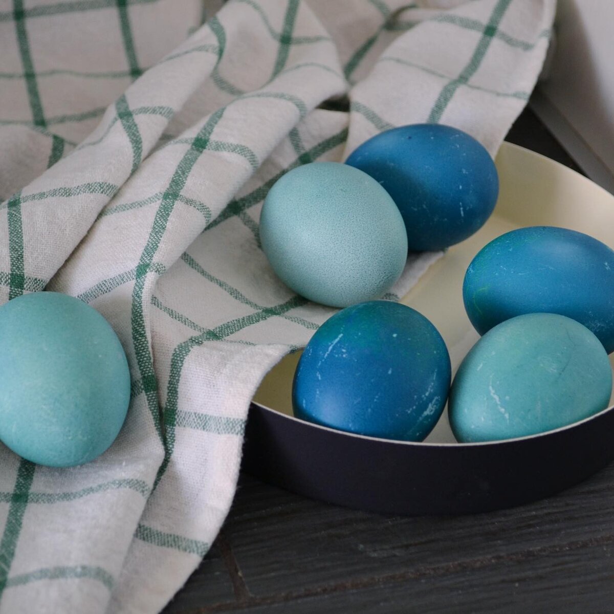 9 классных и простых способов украсить яйца к Пасхе декор,мастер-класс