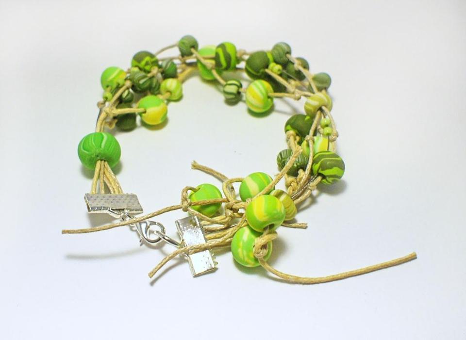 Браслет из глины