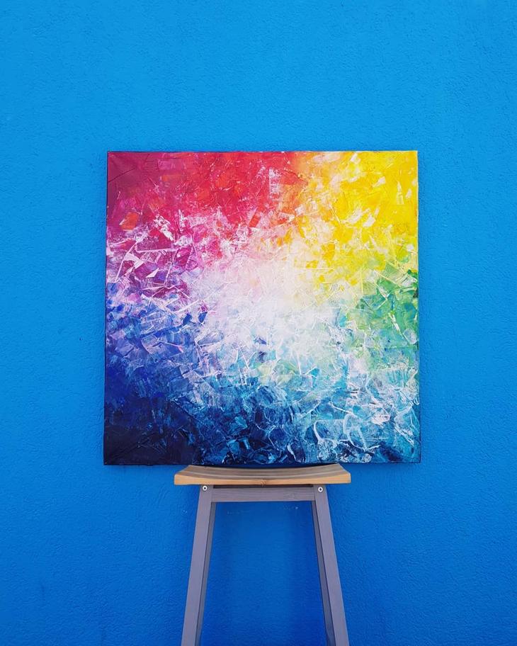 Картины от сердца: девушка из Белоруссии рисует картины грудью, и даже сделала портрет Лукашенко Картины от сердца: девушка из Белоруссии рисует картины грудью, и даже сделала портрет Лукашенко