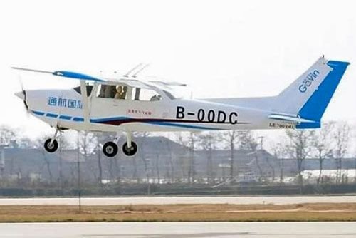 Первый полет китайской «цессны» Первый полет китайской «цессны» Авиация